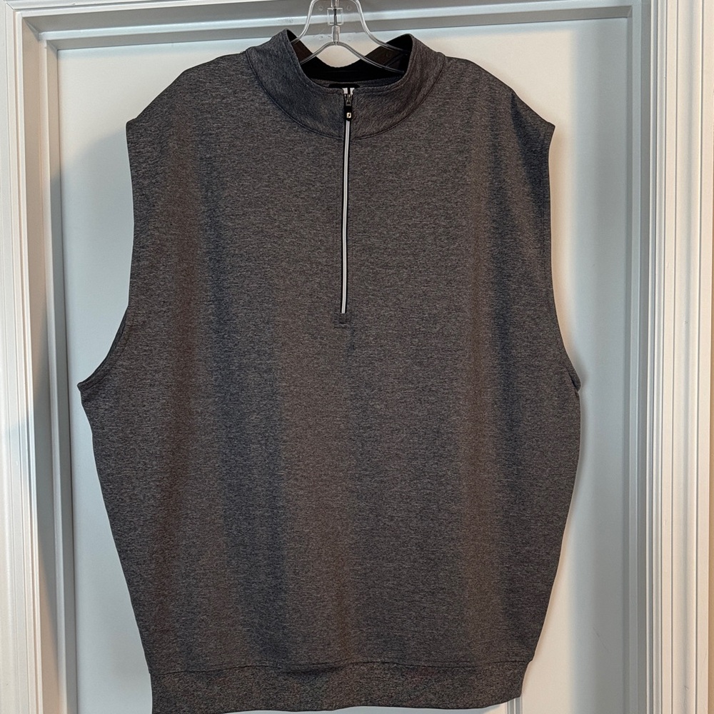 FootJoy Men's Gray Sleeveless Golf Vest